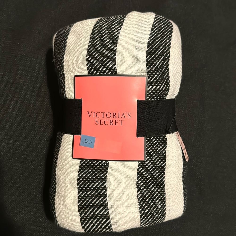 Victoria’s Secret Blanket 50in x60in